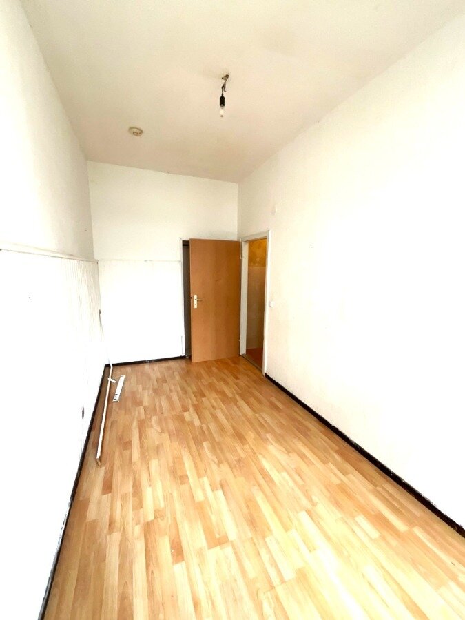 Wohnung zum Kauf 99.000 € 4 Zimmer 90 m²<br/>Wohnfläche Wichlinghausen - Nord Wuppertal 42277