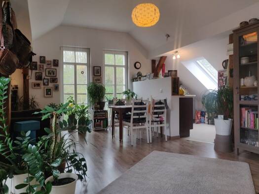 Wohnung zur Miete 530 € 2 Zimmer 49,5 m² 2. Geschoss frei ab 01.07.2026 Am Kirchberg 23 Briesnitz Dresden 01157