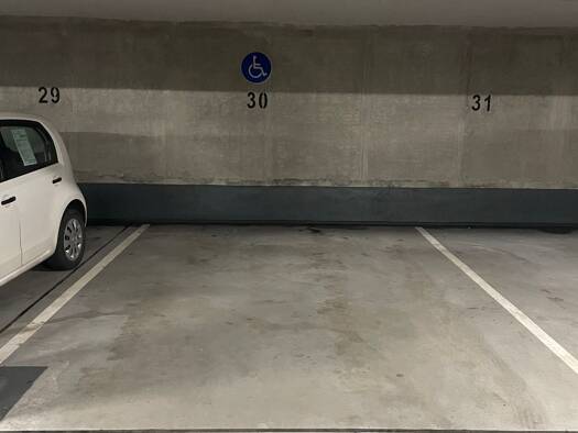 Garage zur Miete 30 € Raiffeisenstraße 5 Amberg Amberg 92224