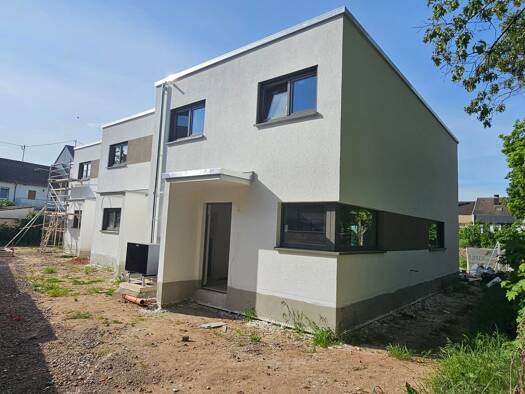 Reihenendhaus zum Kauf provisionsfrei 318.200 € 4 Zimmer 116 m² 252 m² Grundstück Konrad-Adenauer-Allee Steinrausch Saarlouis 66740