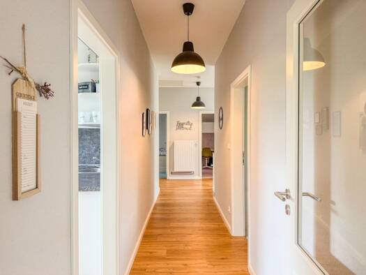 Haus zum Kauf 395.000 € 5 Zimmer 115 m² 976 m² Grundstück Heide 25746
