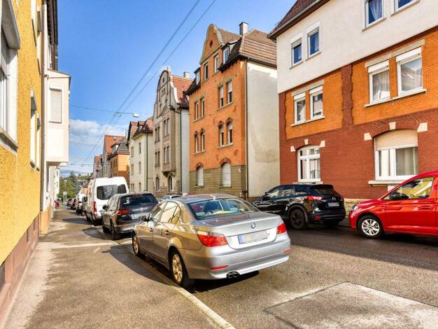 Mehrfamilienhaus zum Kauf als Kapitalanlage geeignet 700.000 € 13 Zimmer 270 m² 211 m² Grundstück Langobardenstraße 15 Zuffenhausen Stuttgart 70435