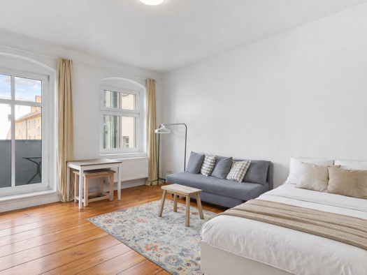 Studio zum Kauf 215.000 € 1 Zimmer 35,6 m² Geschoss 3/4 frei ab sofort Danneckerstraße 24 Friedrichshain Berlin 10245