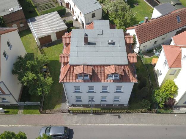 Mehrfamilienhaus zum Kauf provisionsfrei 379.000 € 9 Zimmer 189 m² 800 m² Grundstück Karl-Bartelmann-Straße 14 Böhlen 04564