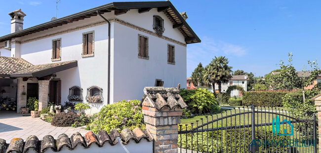 Villa zum Kauf 530.000 € 8 Zimmer 250 m²<br/>Wohnfläche San Michele Al Tagliamento 30028