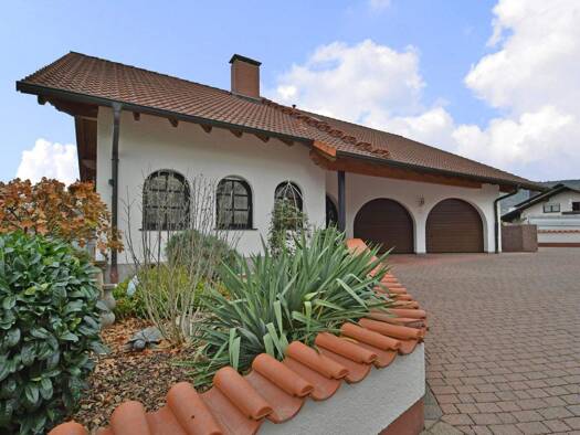 Mehrfamilienhaus zum Kauf 779.000 € 10 Zimmer 312 m² 673 m² Grundstück Miltenberg 63897