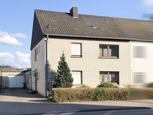 Doppelhaushälfte zum Kauf 283.000 € 4 Zimmer 106 m² 590 m² Grundstück Kevelaer 47623