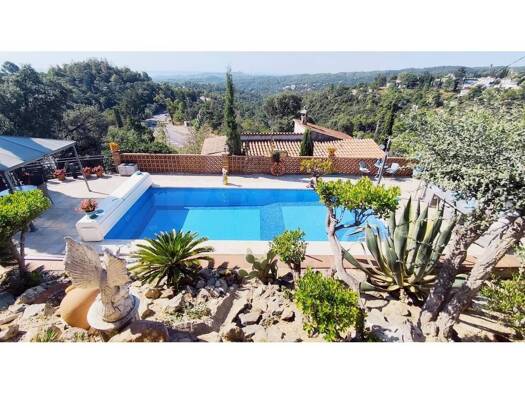 Villa zum Kauf 399.000 € 5 Zimmer 303 m² 1.339 m² Grundstück Lloret de Mar 17310