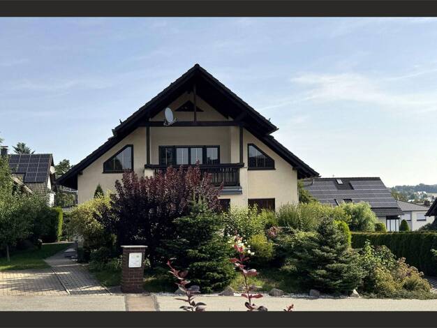 Einfamilienhaus zum Kauf provisionsfrei 590.000 € 7,5 Zimmer 186,1 m² 556,1 m² Grundstück frei ab 01.10.2025 Am Leithenberg 20 Thurm Mülsen 08132