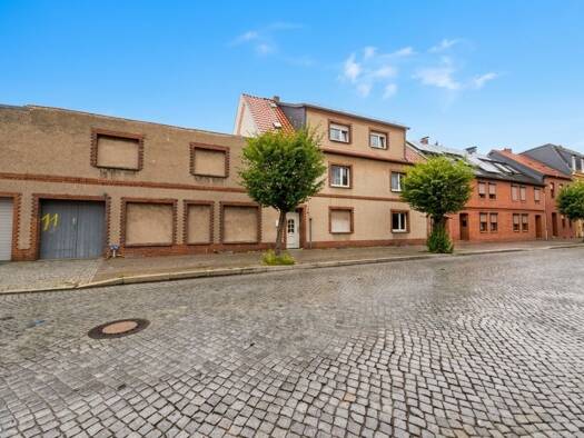 Mehrfamilienhaus zum Kauf provisionsfrei 183.000 € 10 Zimmer 259 m² 715 m² Grundstück Tangermünde Tangermünde 39590