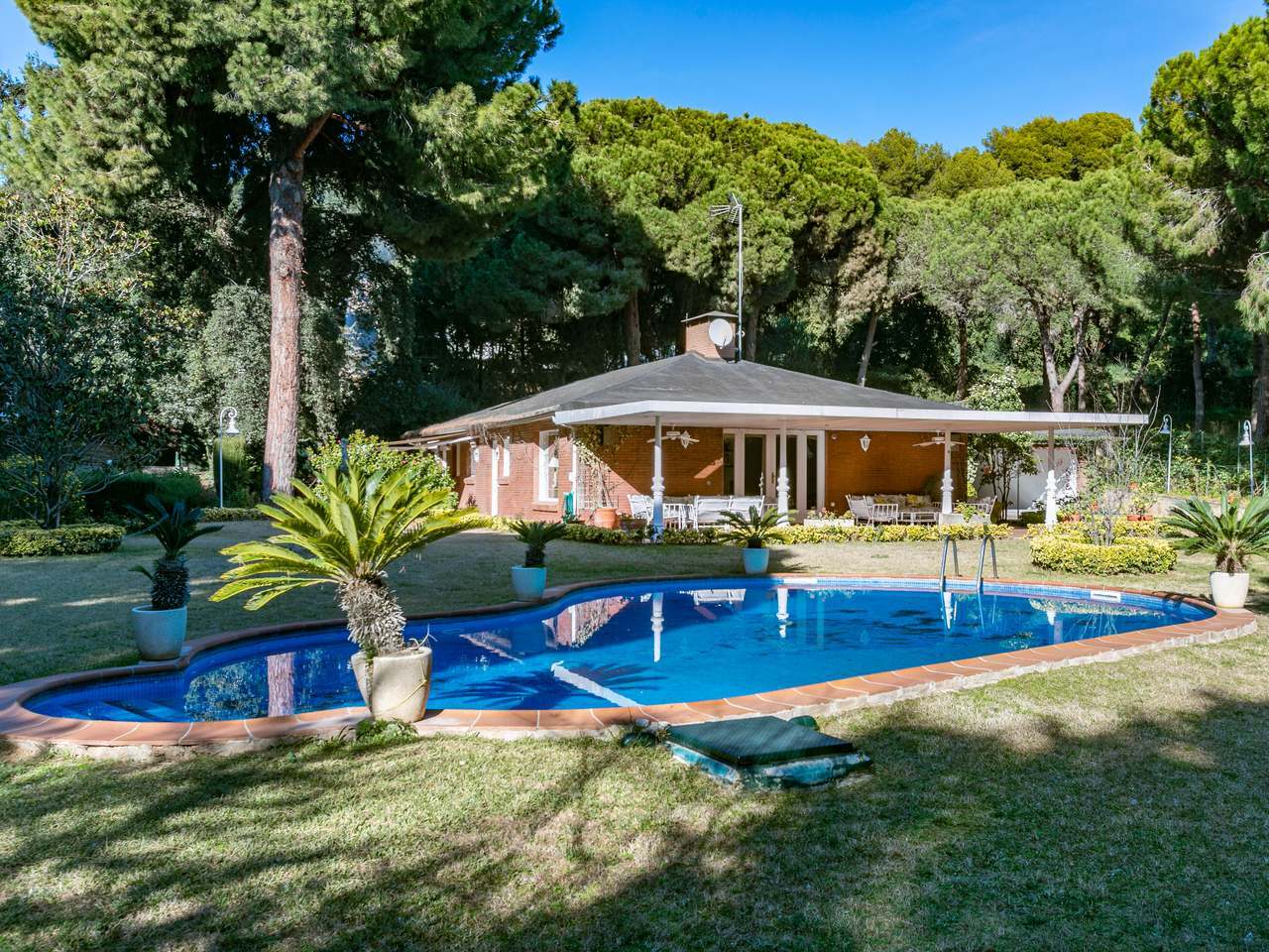 Villa zum Kauf provisionsfrei 3.200.000 € 22 Zimmer 2.260 m²<br/>Wohnfläche 10.200 m²<br/>Grundstück Sant Andreu de Llavaneres 08392