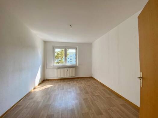 Wohnung zur Miete 282 € 3 Zimmer 59,9 m² 2. Geschoss Humboldtstraße 10 Oschersleben Oschersleben 39387