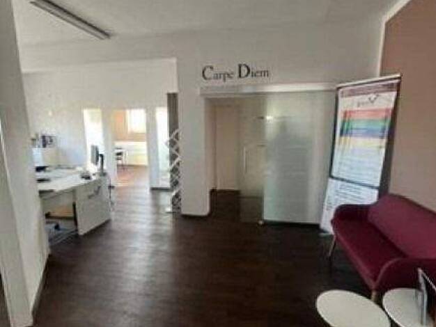 Bürofläche zur Miete 9,46 € teilbar ab 153,4 m² Höfen Nürnberg 90431