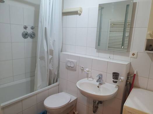 Wohnung zur Miete 700 € 1 Zimmer 40 m² frei ab sofort Wilhelmsruher Damm 125 Märkisches Viertel Berlin 13439