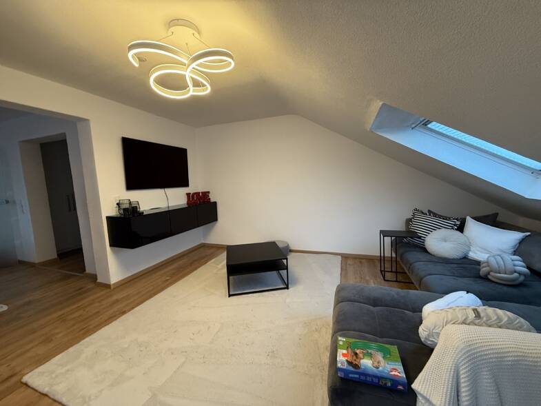 Wohnung zum Kauf 215.000 € 4,5 Zimmer 97,5 m² Dachgeschoss, 2. Geschoss Haßmersheim Haßmersheim 74855