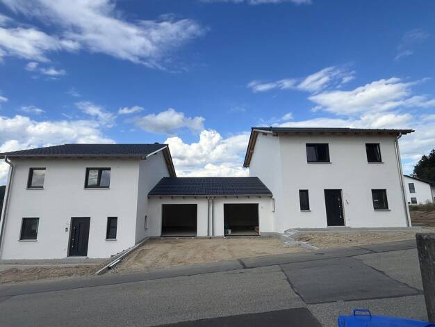 Einfamilienhaus zum Kauf - Erstbezug provisionsfrei 515.000 € 5 Zimmer 132,3 m² 628 m² Grundstück Geigen 111 Geigen Willmering 93497