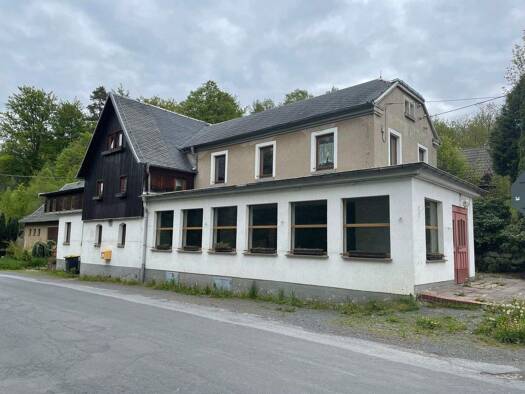 Einfamilienhaus zum Kauf 49.000 € 8 Zimmer 150 m² 1.331 m² Grundstück frei ab sofort Bahratal Bad Gottleuba-Berggießhübel 01816