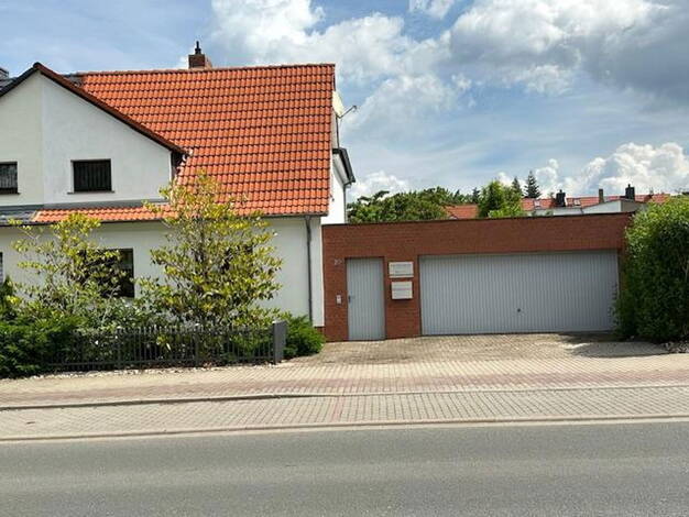 Doppelhaushälfte zum Kauf provisionsfrei 189.000 € 4 Zimmer 120 m² 527 m² Grundstück Staßfurt Staßfurt 39418