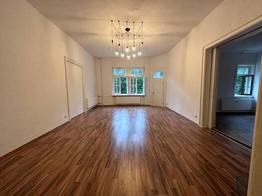 Wohnung zur Miete 649 € 4 Zimmer 130 m² 1. Geschoss frei ab sofort Carlsburger Straße 11 Sundhausen Nordhausen 99734