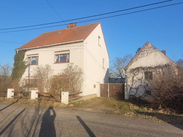 Haus zum Kauf 69.000 € 7 Zimmer 140 m² 3.073 m² Grundstück Beiersdorf Uebigau-Wahrenbrück 04924