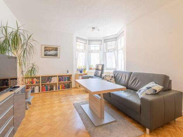 Wohnung zum Kauf 74.900 € 3 Zimmer 67 m² 1. Geschoss Meiningen 98617