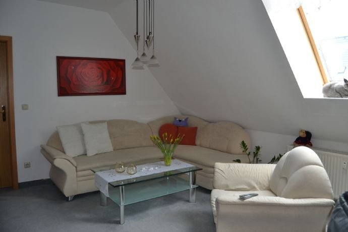 Wohnung zur Miete 325 € 4 Zimmer 65 m²<br/>Wohnfläche 2.<br/>Geschoss Kleingeschwenda Saalfeld/Saale 07318