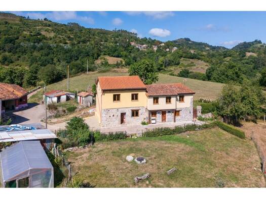 Chalet zum Kauf 167.000 € 2 Zimmer 18.000 m² Cabranes 33310