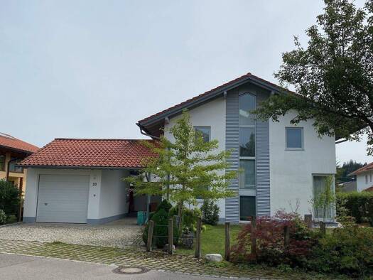 Einfamilienhaus zur Miete 1.990 € 5 Zimmer 160 m² 740 m² Grundstück frei ab 01.04.2026 St Georgen Traunreut 83368