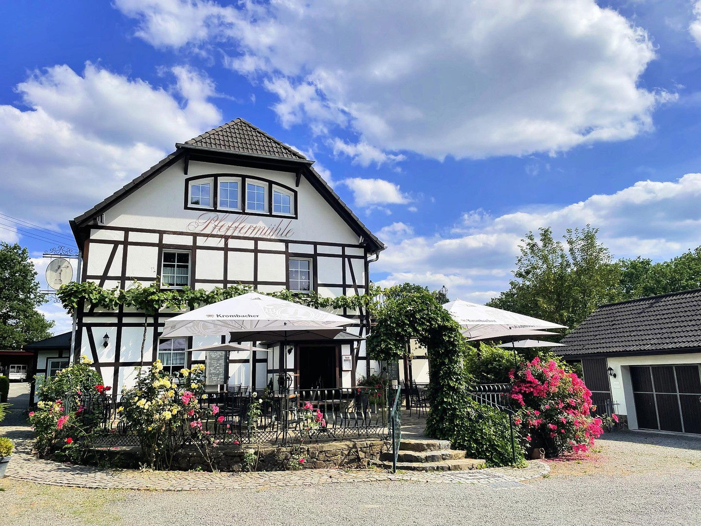 Gastronomie/Hotel zum Kauf provisionsfrei 499.000 € 120 m²<br/>Gastrofläche Am Meilenstein 2 Müllerheide Reichshof - Müllerheide 51580