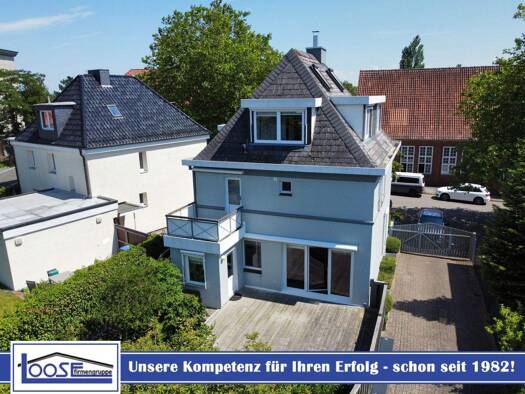 Villa zum Kauf 598.000 € 8 Zimmer 216 m² 606 m² Grundstück Lübeck / Schlutup 23568