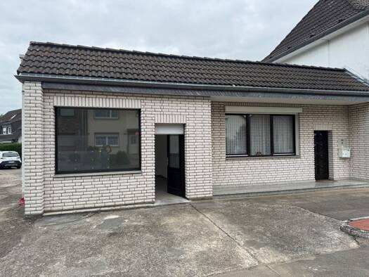 Büro-/Praxisfläche zur Miete provisionsfrei 370 € 1 Zimmer 34 m² Bürofläche Oberstraße 106 Bergheim Troisdorf 53844