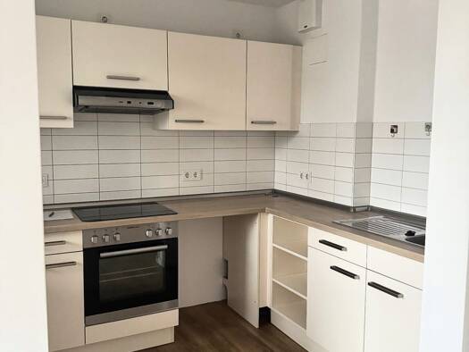 Wohnung zur Miete nur mit Wohnberechtigungsschein 452 € 2 Zimmer 64,6 m² 4. Geschoss frei ab 01.06.2026 Sportplatzring 45 Stellingen Hamburg 22525