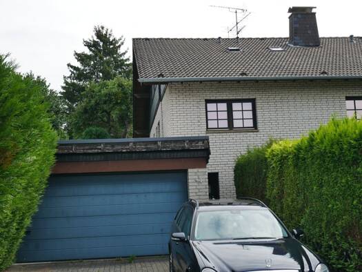 Mehrfamilienhaus zum Kauf 230.000 € 6 Zimmer 205 m² 924 m² Grundstück frei ab sofort Winterscheid Ruppichteroth 53809