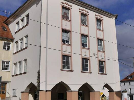 Mehrfamilienhaus zum Kauf als Kapitalanlage geeignet 3.131.625 € 1 Zimmer 2.355 m² 2.172 m² Grundstück Leuna 06237