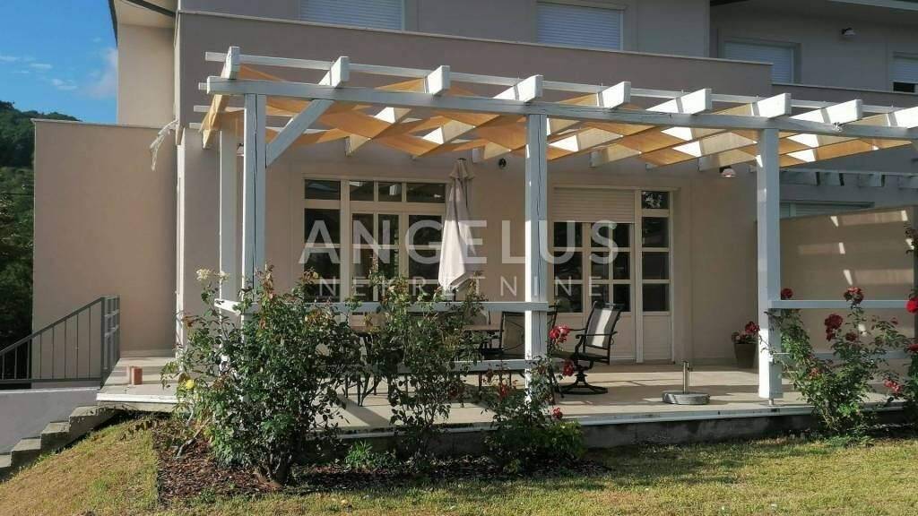 Haus zur Miete 3.500 € 6 Zimmer 330 m² Sestine - Mlinovi