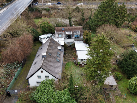 Einfamilienhaus zur Versteigerung 850.000 € 9 Zimmer 340 m² 973 m² Grundstück frei ab sofort Wersten Düsseldorf 40591