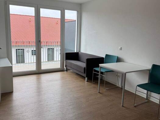 Wohnung zur Miete 590 € 2 Zimmer 35,6 m² 4. Geschoss frei ab sofort Nürnberger Straße 130 Innenstadt Fürth 90762