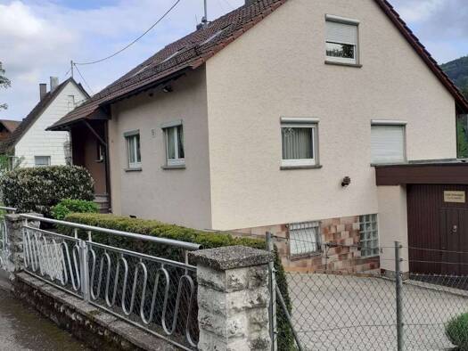 Einfamilienhaus zum Kauf 7 Zimmer 143 m² 823 m² Grundstück Sulzbach Sulzbach an der Murr 71560