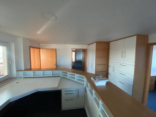 Büro zur Miete provisionsfrei 2.609 € 9 Zimmer 252 m² Bürofläche Kitzingen Kitzingen 97318