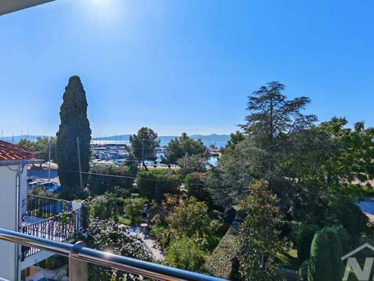 Haus zum Kauf 1.850.000 € 14 Zimmer 500 m² Zadar