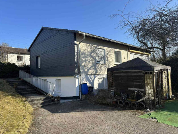 Einfamilienhaus zum Kauf 299.000 € 4 Zimmer 157 m² 943 m² Grundstück Meschede 59872