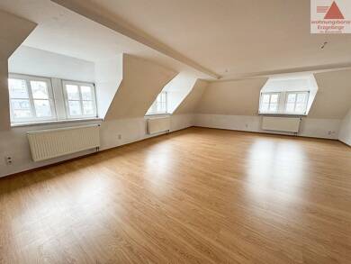 Wohnung zur Miete 526 € 3 Zimmer 90,6 m² Dachgeschoss, EG Markt 5 Lößnitz Lößnitz 08294
