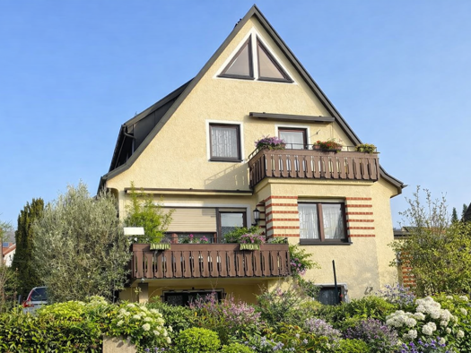 Einfamilienhaus zum Kauf 424.000 € 7 Zimmer 105 m² 323 m² Grundstück Ebersbach Ebersbach (Fils) 73061