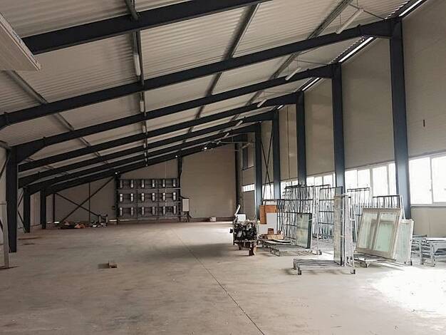 Lagerhalle zur Miete provisionsfrei 2,95 € 420 m² Lagerfläche teilbar ab 200 m² Lutzerath Lutzerath 56826