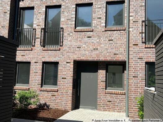 Reihenmittelhaus zur Miete - Erstbezug 1.680 € 6 Zimmer 122 m² 165 m² Grundstück Friedrichsfehn Edewecht 26188