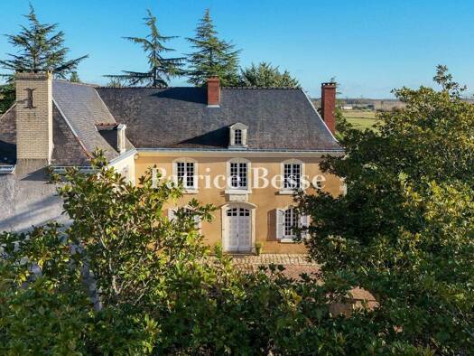 Herrenhaus zum Kauf 795.000 € 9 Zimmer 280 m² 64.700 m² Grundstück Saumur 49400