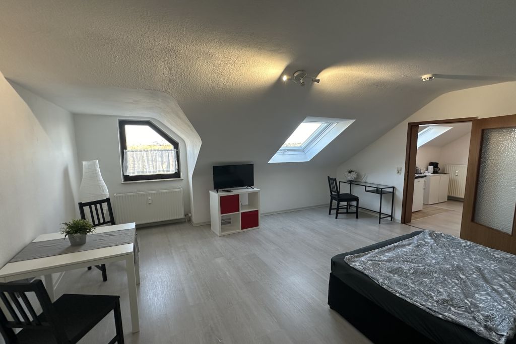 Wohnung zur Miete Wohnen auf Zeit 1.380 € 1 Zimmer 35 m²<br/>Wohnfläche 25.11.2024<br/>Verfügbarkeit Perreystraße Rheinau - Süd Mannheim 68219