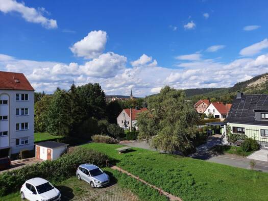 Wohnung zur Miete 585 € 3 Zimmer 59 m² Geschoss 2/3 frei ab sofort Neustädter Straße 46 Kahla 07768