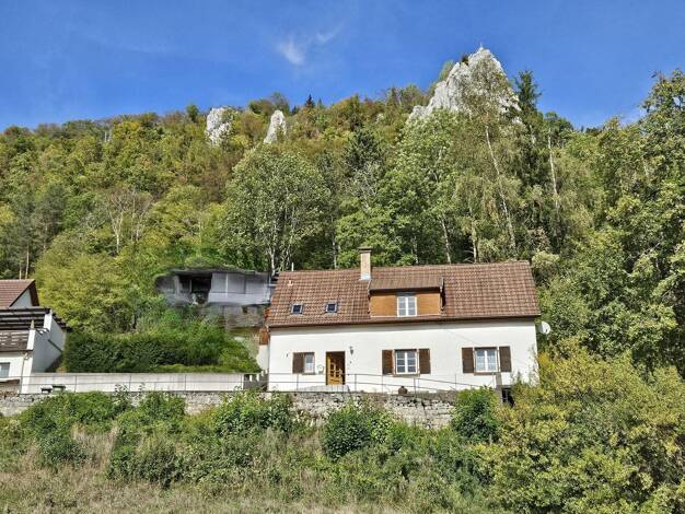 Einfamilienhaus zum Kauf provisionsfrei 210.000 € 6 Zimmer 112 m² 1.158 m² Grundstück Hausen im Tal Beuron 88631