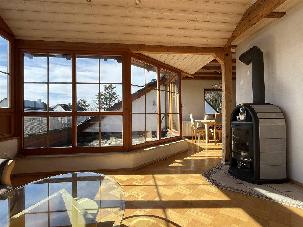 Immobilie in Burgthann - Attraktives Dreifamilienhaus in ruhiger Waldrandlage - solide Rendite und Entwicklungspotenzial - Bild 3